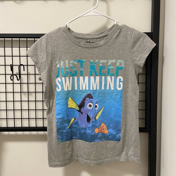 Disney‎ Finding Dory girl’s tshirt — large - Picture 1 of 4